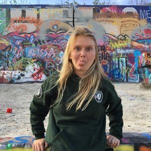 Meet your Posher, Logan